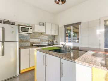 Venta Casa  4 Ambientes Pileta Quincho y Canchita