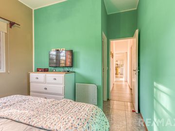 Venta Casa  4 Ambientes Pileta Quincho y Canchita