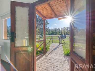 Venta Casa  4 Ambientes Pileta Quincho y Canchita