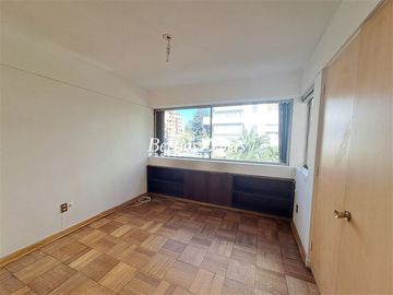 Departamento en Venta en Metro Alcántara, Colegio Verbo Divino