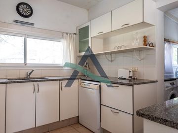 CASA 4 AMBIENTES C/PILETA CLIMATIZADA Y DEPENDENCIA DE SERVICIO