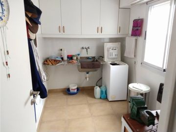 DEPARTAMENTO TIPO PENTHOUSE 4 AMBIENTES CON TERRAZA Y PARRILLA