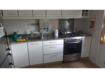 DEPARTAMENTO TIPO PENTHOUSE 4 AMBIENTES CON TERRAZA Y PARRILLA