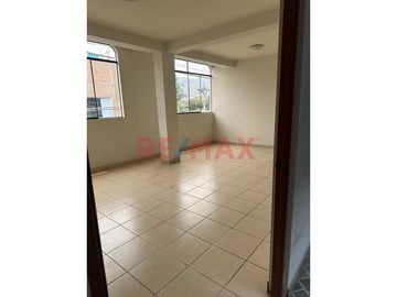 Oportunidad De Inversión En Villasol – Casa Multifamiliar / Comercial