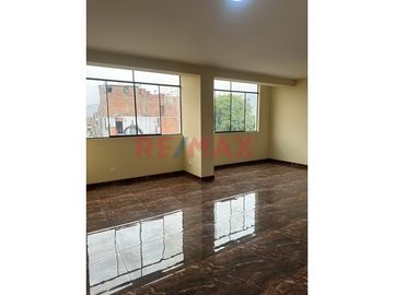 Oportunidad De Inversión En Villasol – Casa Multifamiliar / Comercial