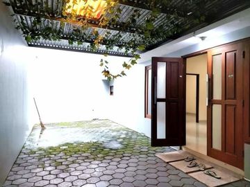 Rumah Modern Minimalis di Pondok Permai Kadipiro