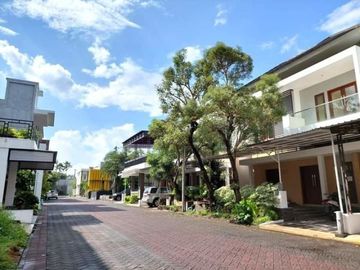 Rumah Modern Minimalis di Pondok Permai Kadipiro