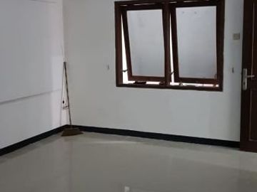 Dijual Rumah Giya Babatan Mukti H
