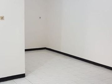 Dijual Rumah Giya Babatan Mukti H