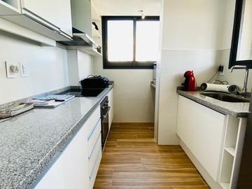 Apartamento 2 dormitorios, balcón y terraza en Parada 3 Playa Brava, Punta del Este