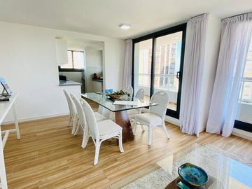 Apartamento 2 dormitorios, balcón y terraza en Parada 3 Playa Brava, Punta del Este
