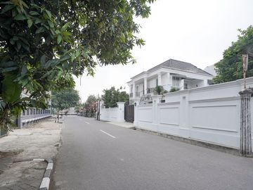 Rumah Luas 2 Lt 12 Menit ke Gerbang Tol Kuningan 1 Dibantu KPR J-53846