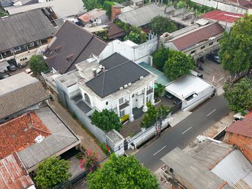 Rumah Luas 2 Lt 12 Menit ke Gerbang Tol Kuningan 1 Dibantu KPR J-53846