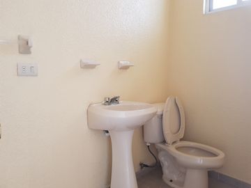 Casa en Venta en Los Ángeles Coronango con accesos rápidos y plazas cercanas.
