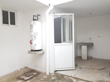 Casa en Venta en Los Ángeles Coronango con accesos rápidos y plazas cercanas.