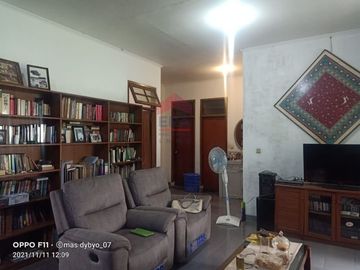 Rumah 2 Lantai asri sejuk nyaman Sariwangi Cihanjuang Bandung Barat