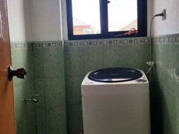 Two Storey House and Lot for Sale with 5 Bedrooms Located in