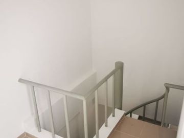 Dijual Rumah Carrillo Gading Serpong Tangerang - Baru, Belum Pernah Dipakai Murah