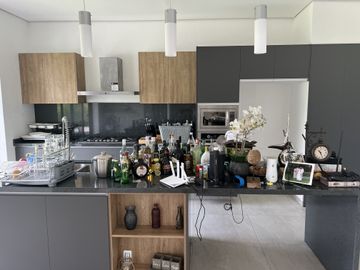PRECIOSA RESIDENCIA COLINDANTE AL GREEN FRACC PARAÍSO COUNTRY CLUB