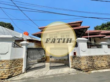 Rumah Ciputat Strategis Siap Huni Semi Furnish