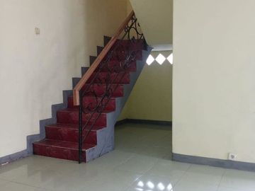 Rumah second 2,7 M di Margonda Depok jual butuh