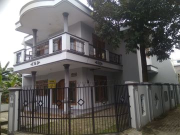 Rumah second 2,7 M di Margonda Depok jual butuh