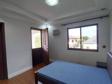 SEMI-FURNISHED House for RENT in Amsic Angeles City Near SM Clark