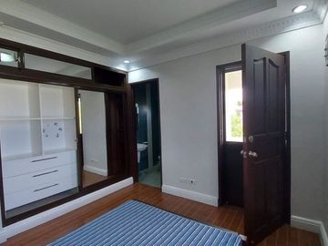 SEMI-FURNISHED House for RENT in Amsic Angeles City Near SM Clark