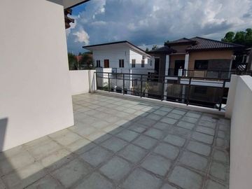 SEMI-FURNISHED House for RENT in Amsic Angeles City Near SM Clark