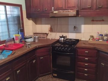 Vendo terreno con amplia casa en Merlo Norte U$S 48.000 de contado