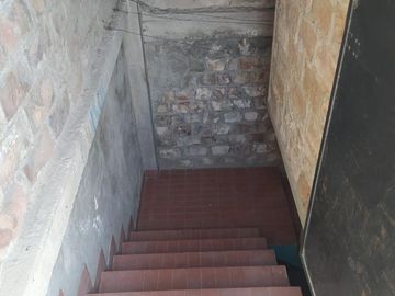Vendo terreno con amplia casa en Merlo Norte U$S 48.000 de contado