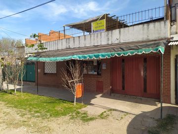 Vendo terreno con amplia casa en Merlo Norte U$S 48.000 de contado