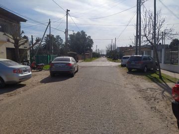Vendo terreno con amplia casa en Merlo Norte U$S 48.000 de contado