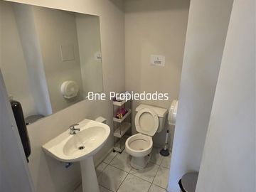 Oficina venta 194m 6 priv 6 baños 5 estac 2 bod Providencia