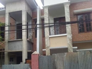 Rumah Mewah Dan Minimalis Di Kahfi 1 Jagakarsa