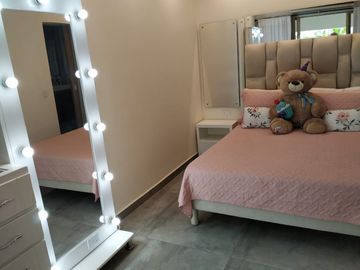 VENTA CASA LACASCADA 4 PLANTAS CON TODO INCUIDO SUR
