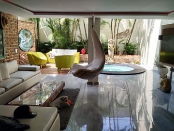 VENTA CASA LACASCADA 4 PLANTAS CON TODO INCUIDO SUR