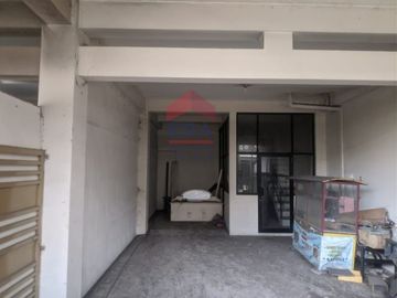 Dijual Rumah plus Ruang usaha Sarijadi Lokasi Stategis Bandung