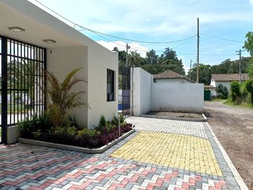 Venta casa valle de los chillos