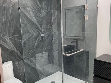 CASA SOLA TOTALMENTE REMODELADA 4 ó 5 RECÁMARAS, ESQ. PILARES, COL. LETRÁN VALLE