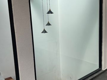 CASA SOLA TOTALMENTE REMODELADA 4 ó 5 RECÁMARAS, ESQ. PILARES, COL. LETRÁN VALLE