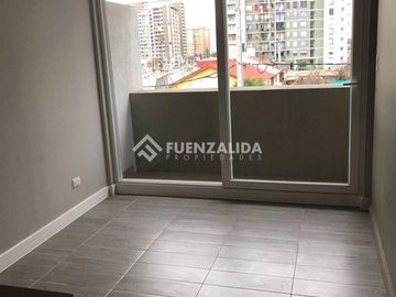 Departamento en arriendo de 1 dorm. en La Florida