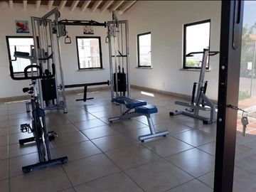 CASA EN VENTA CON RECAMARA EN PLANTA BAJA CORREGIDORA QUERETARO