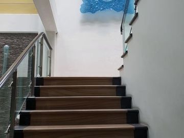 Dijual Rumah Mewah Wisma Mukti Klampis Anom