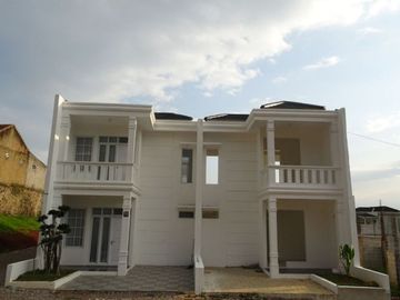 Dijual Rumah Mewah 2LT Harga 1LT di Cinunuk, Bandung Timur Mulai 590 Jutaan dkt UIN dan Griya