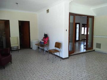 Chalet en venta en Castelar Norte