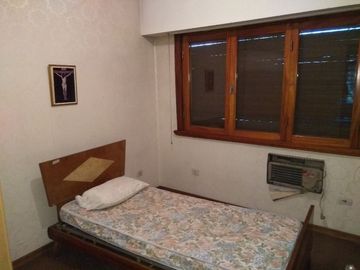 Chalet en venta en Castelar Norte