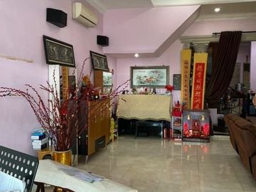 Villa Komplek Sari Mas (Jalan Putri Hijau) Medan