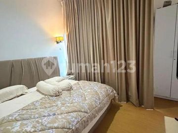 Rumah Cantik Furnished 2 Lantai+Rooftop Banjar Wijaya