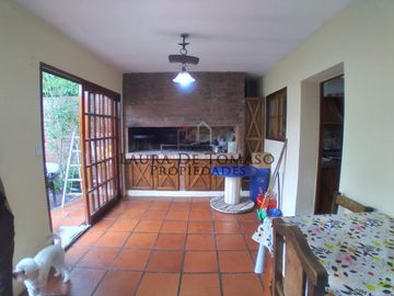 EXCELENTE CHALET 3 AMBIENTES